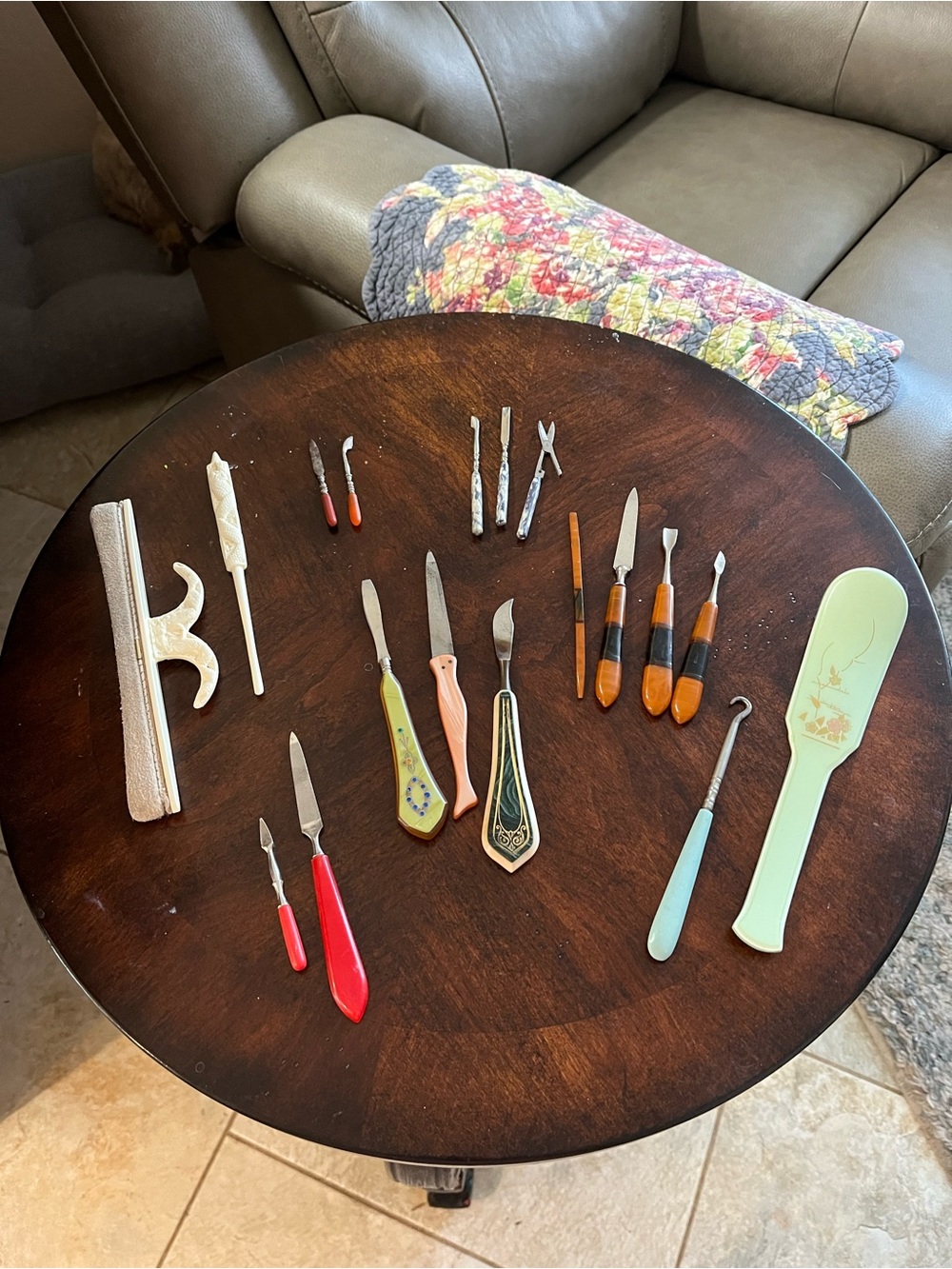 Assorted Vintage Nail & Cuticle Tool Set with Mint and Red Handles